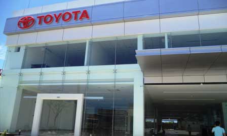 Signing and checking over and taking over the project of TOYOTA Binh Thuan Showroom and Service Station